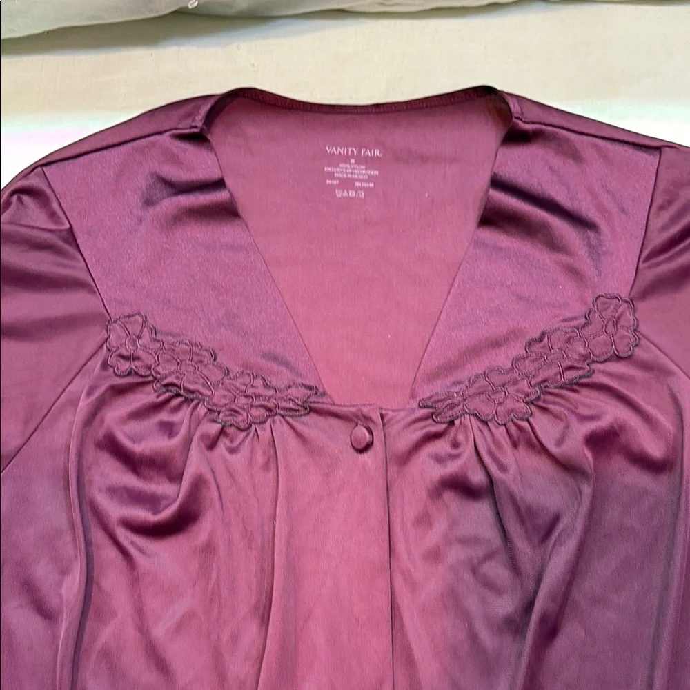 Vintage 90s Vanity Fair Purple Nylon Loungewear Set - V-Neck Top & Pants -‎ M